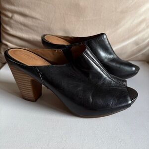 Clarks Black Leather Open-Toe Clog Mules Women Size 7.5